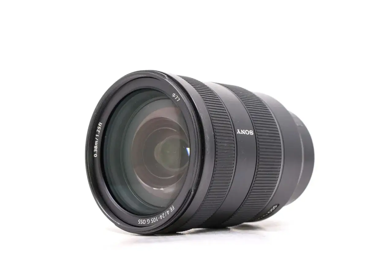 Obiektyw Sony FE 4/24-105 G OSS, idealny do pełnej klatki, gotowy do uchwycenia Twoich najlepszych ujęć.