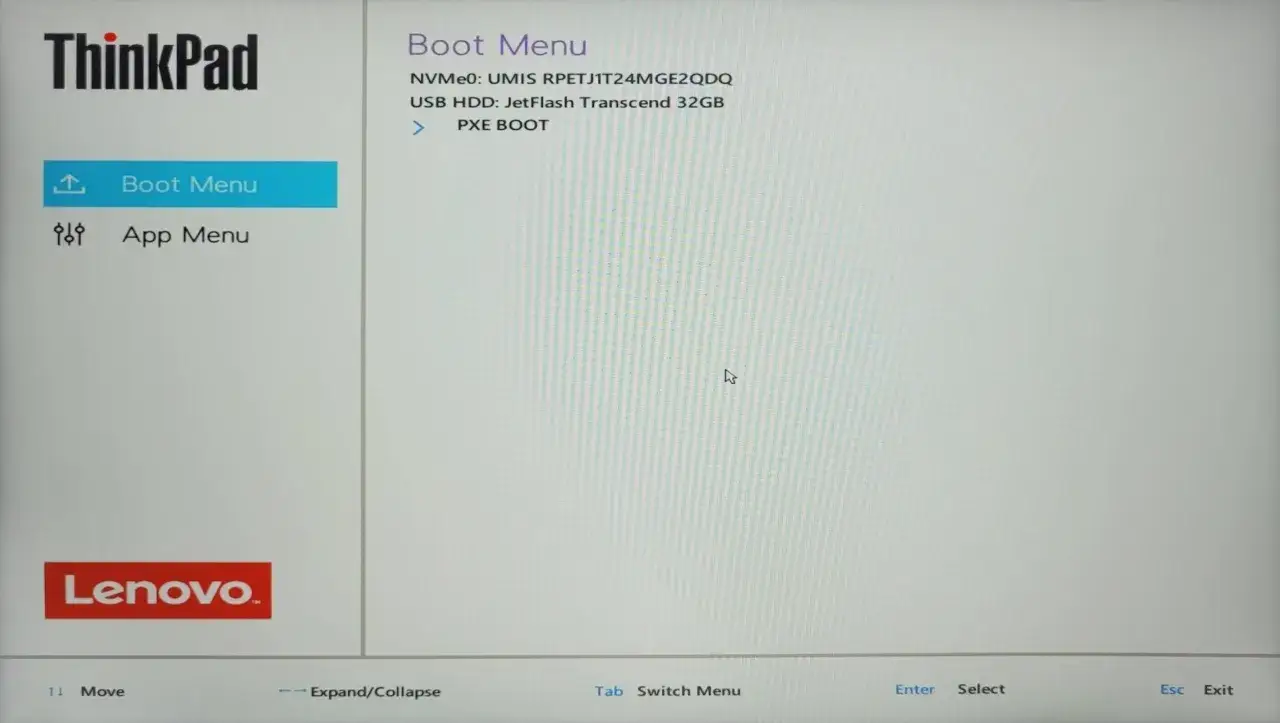 Menu rozruchu Lenovo ThinkPad: NVMe, USB HDD, PXE. Wybierz opcję rozruchu w BIOS.