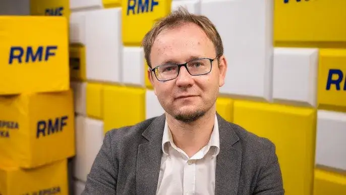 Zdjęcie Kto prowadzi RMF FM? Poznaj aktualnego gospodarza porannej rozmowy