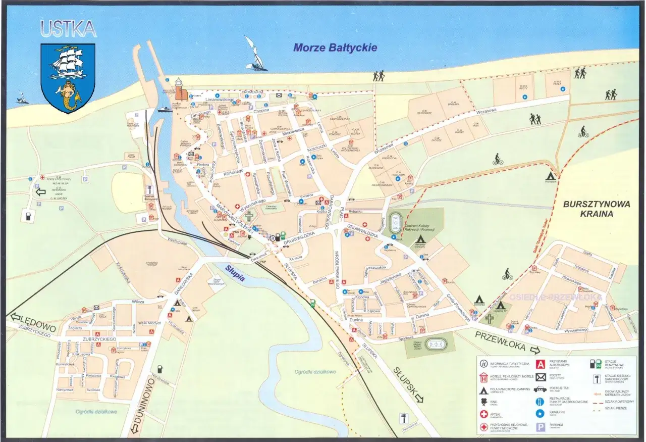 Mapa pokazuje Ustrońne nad Morzem Bałtyckim, z zaznaczonymi ulicami, budynkami i atrakcjami.