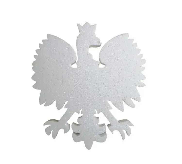 pomalowany orzeł ze styropianu