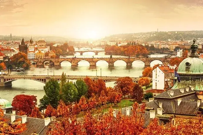 Europejskie miasta city break jesień