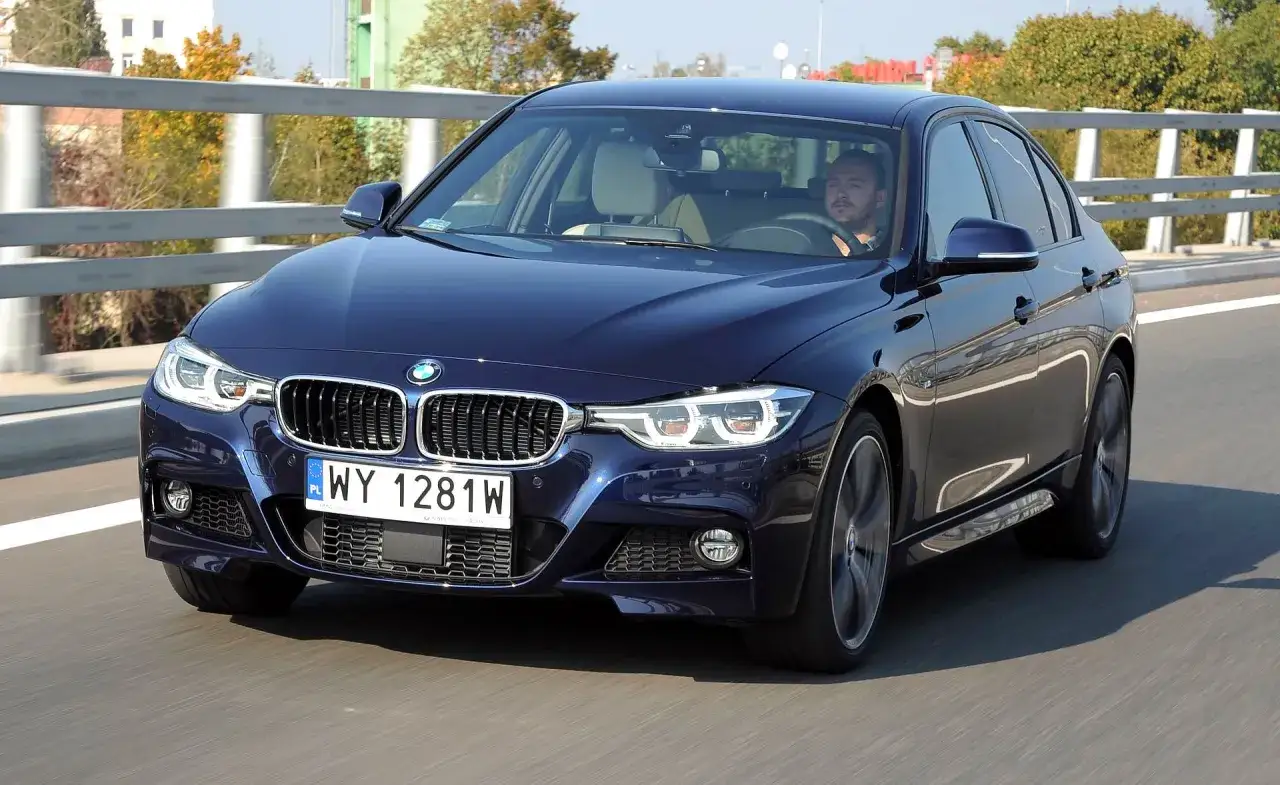 Zdjęcie BMW Seria 3 F30 – charakterystyka, osiągi, komfort i problemy z awaryjnością