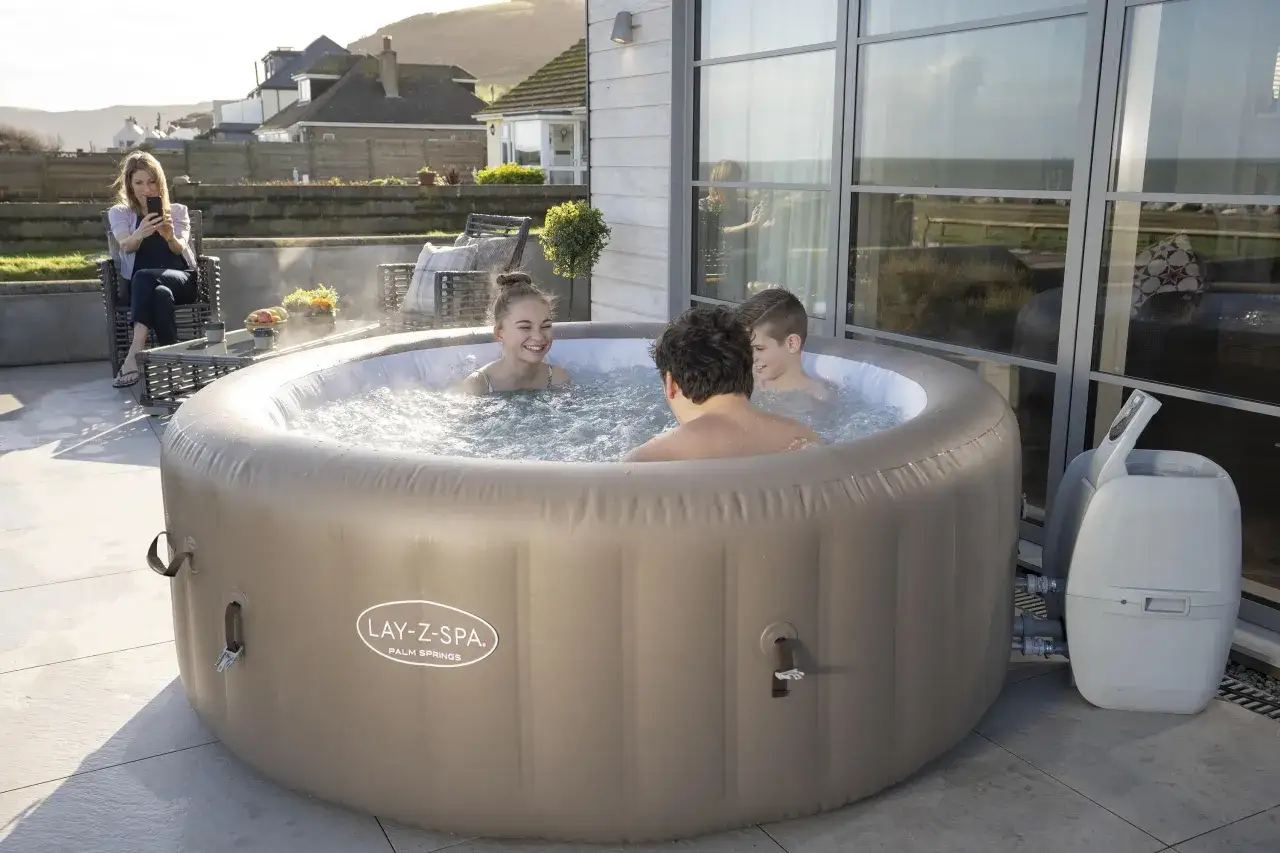 Bestway Lay-Z-Spa Palm Springs zestaw i wymiary
