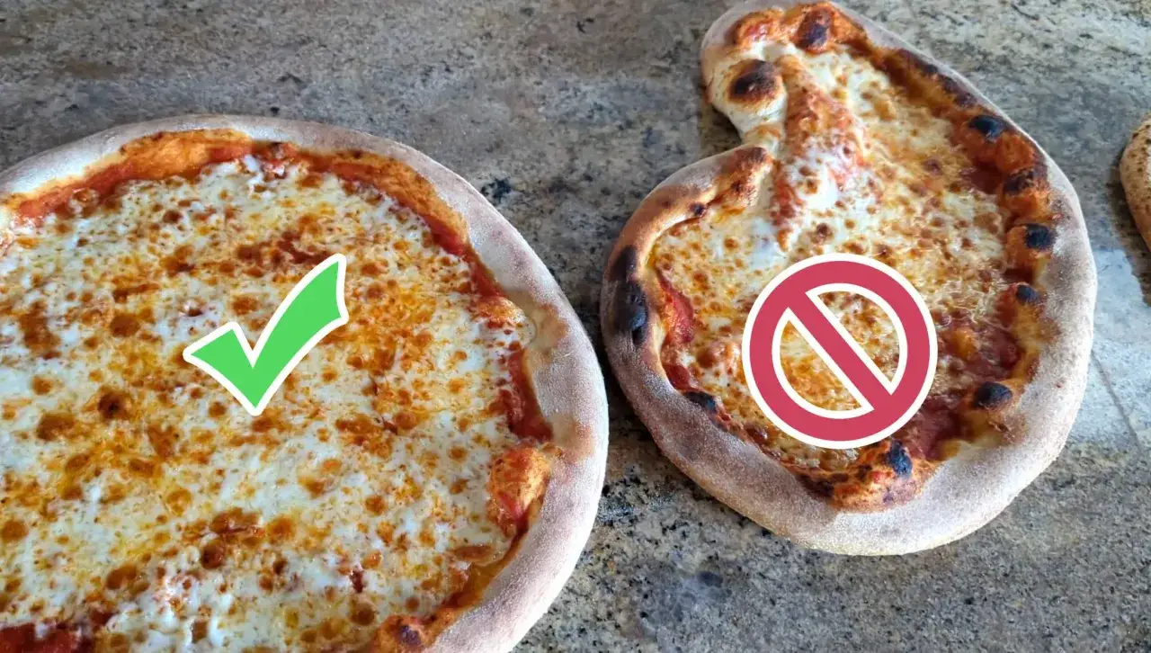 Dwie pizze: jedna z zielonym ptaszkiem, druga z zakazem. Zastanawiasz się, czym podsypać pizzę? Wybierz tę pierwszą!
