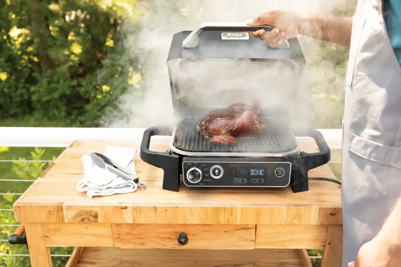 Grill na pellet z dymem
