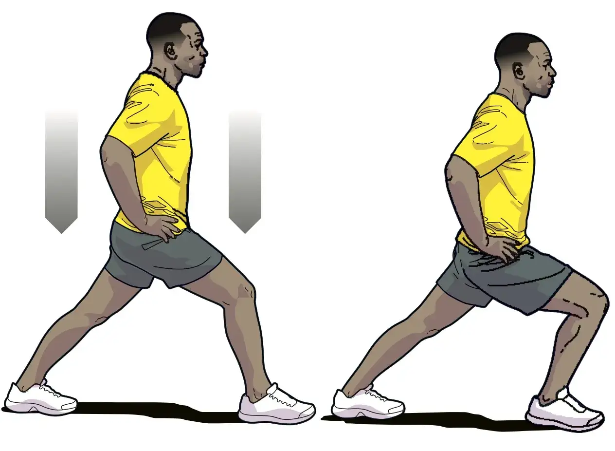 Un homme effectue un étirement quadriceps, en fléchissant une jambe et en gardant l'autre tendue derrière lui pour un étirement optimal.