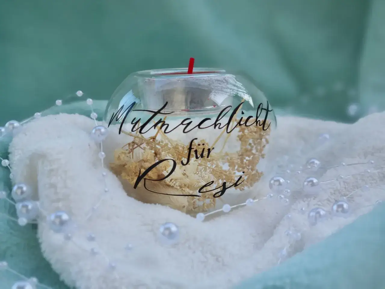 Ein Glas mit der Aufschrift
