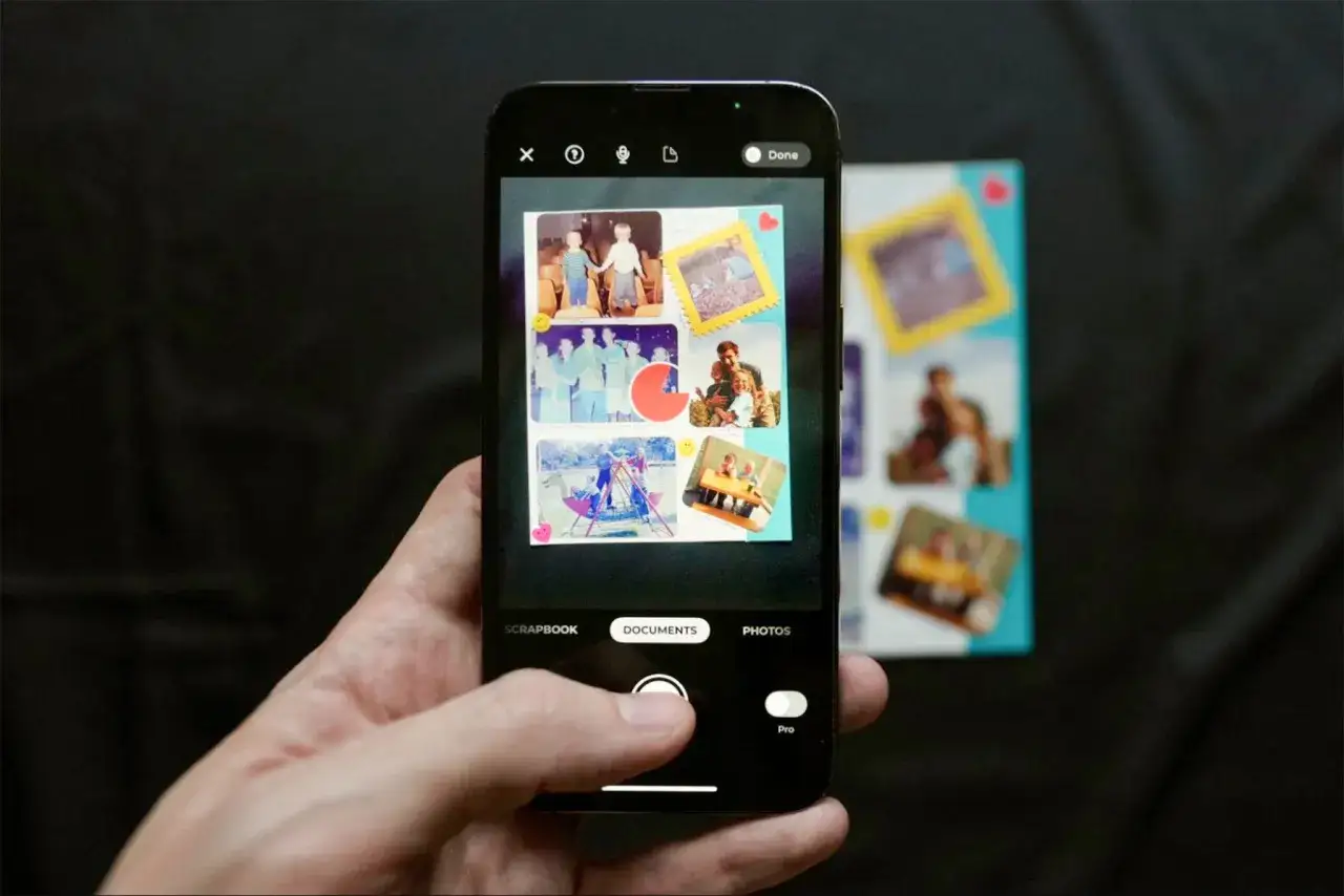M&oacute;vil capturando un collage de fotos en modo 