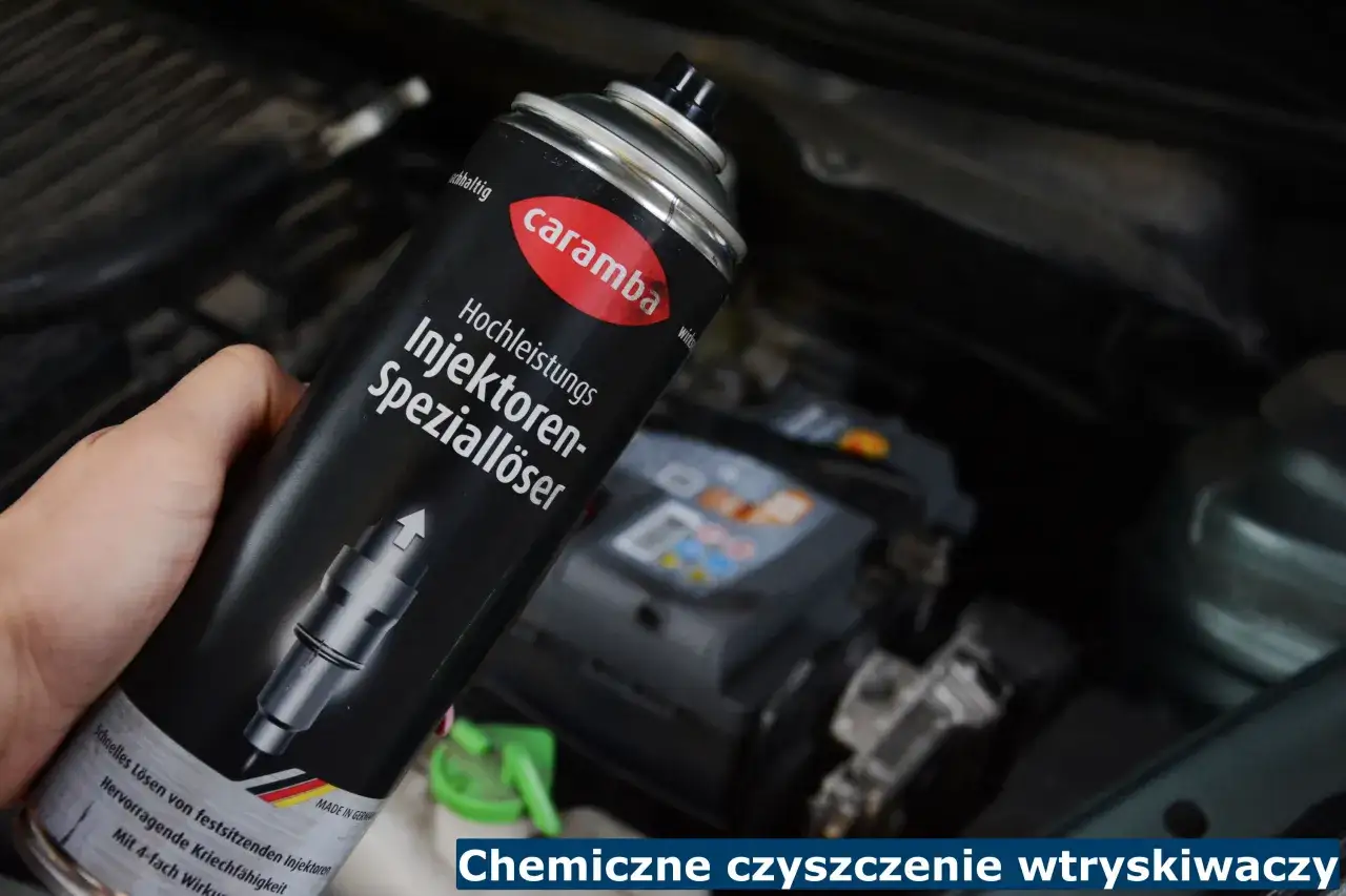 Puszka preparatu Caramba do czyszczenia wtrysków diesel w silniku. Skuteczne rozwiązanie dla problemów z zapchanymi wtryskiwaczami.