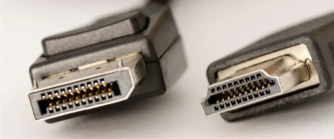 złącza DisplayPort i HDMI porównanie kabli monitor telewizor