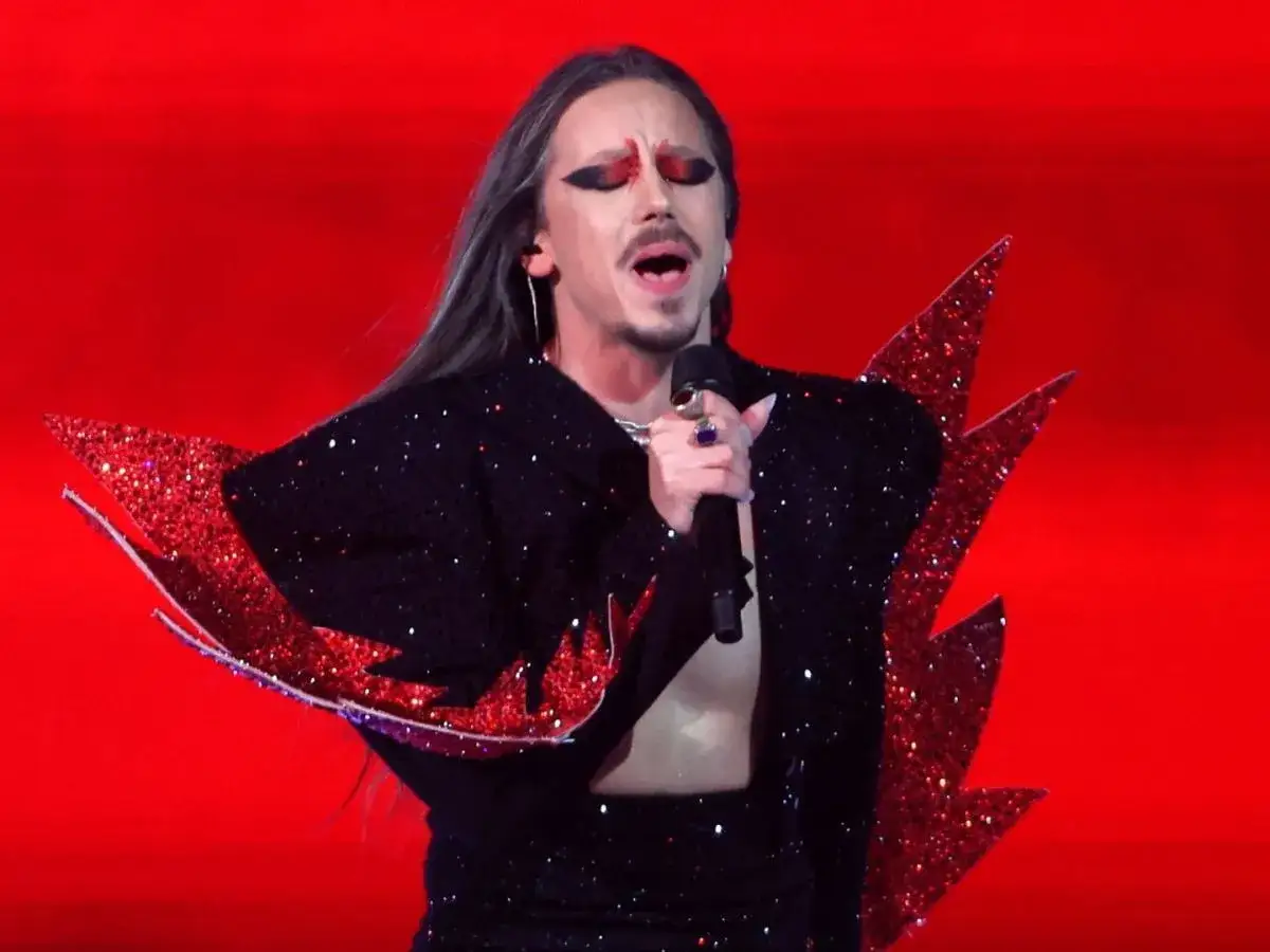 Michał Szpak na Eurowizji w spektakularnej kreacji. Czy pamiętasz, które miejsce zajął?