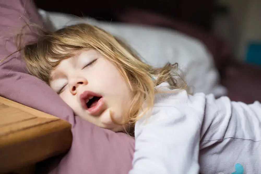 dziecko z otwartą buzią hipotonia oralna objawy