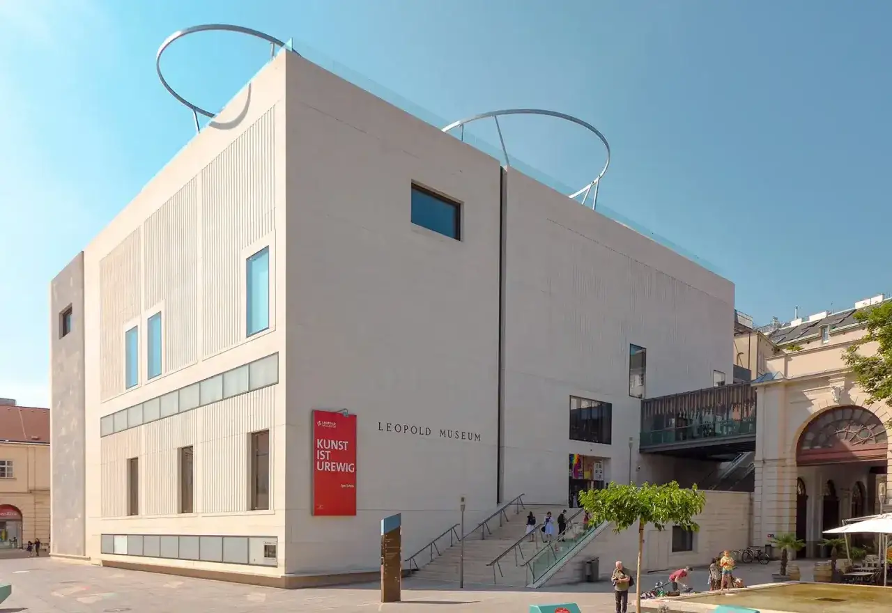 Leopold Museum w Wiedniu, jeden z kluczowych wiedeń muzea, prezentuje nowoczesną architekturę.