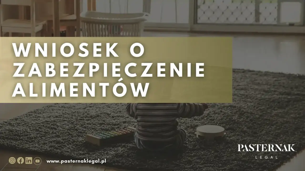 Wniosek o zabezpieczenie aliment&oacute;w - ile się czeka na decyzję? Dziecko bawi się na dywanie.