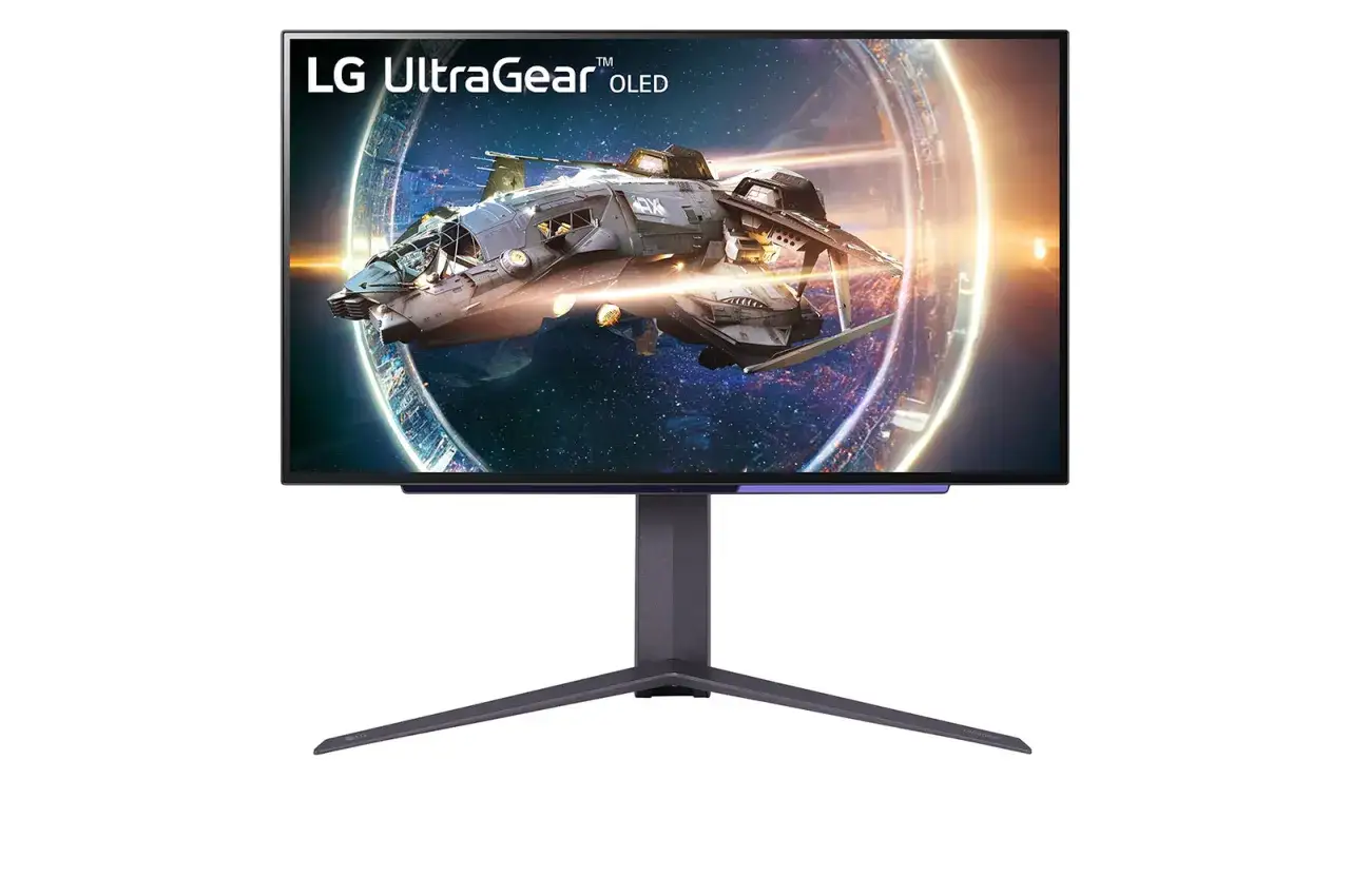 Monitor 27 cali na biurku
