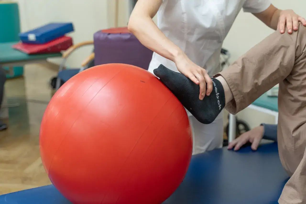 rehabilitacja po udarze mózgu ćwiczenia