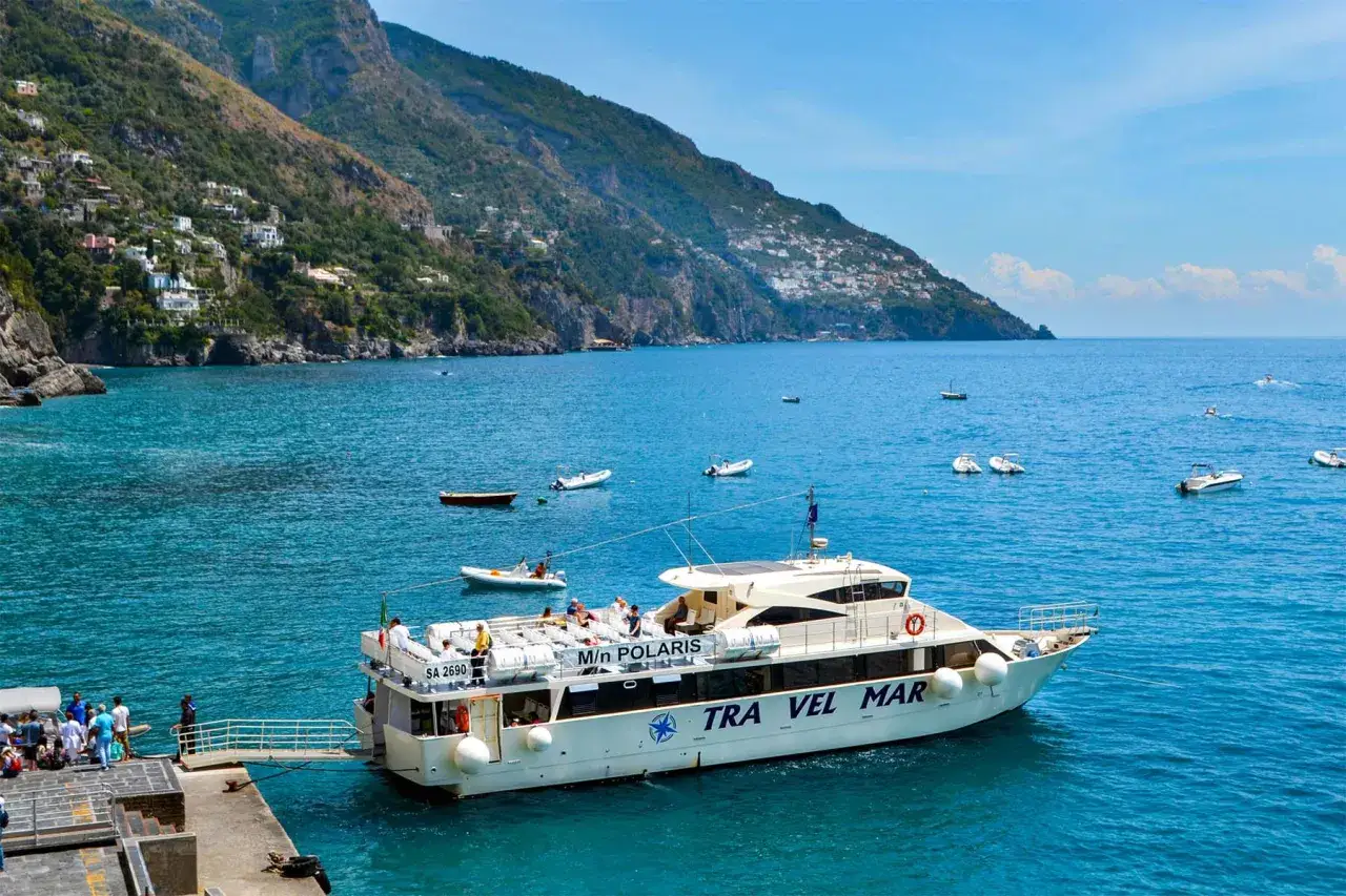 Il traghetto Amalfi to Positano,
