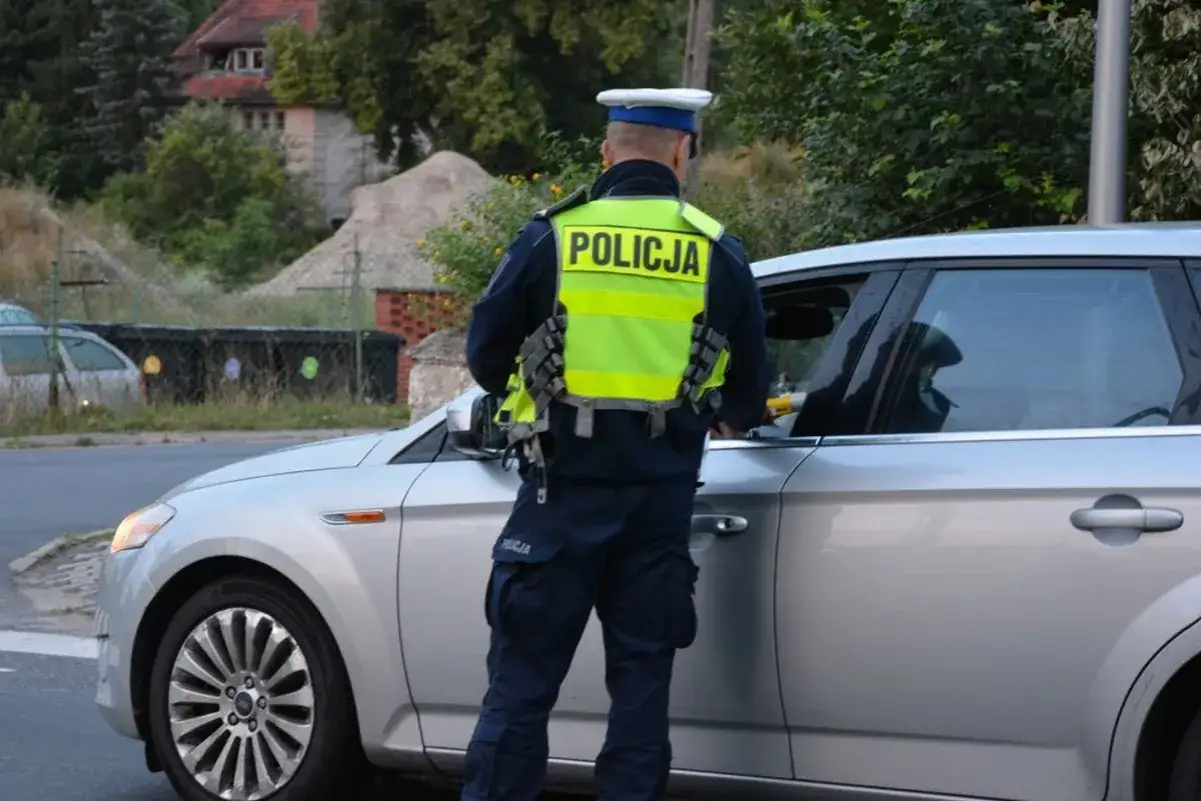 policja kontrola drogowa alkomat