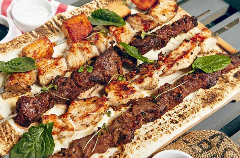 tradycyjny kebab turecki rożen historyczny