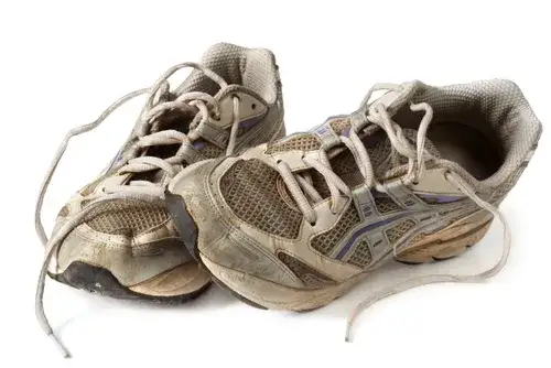 zużyte buty do biegania vs nowe buty amortyzacja