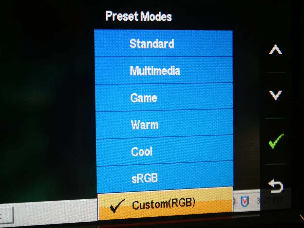 Menu monitora: Standard, Multimedia, Game, Warm, Cool, sRGB, Custom(RGB). Dowiedz się, jak sprawdzić parametry monitora.