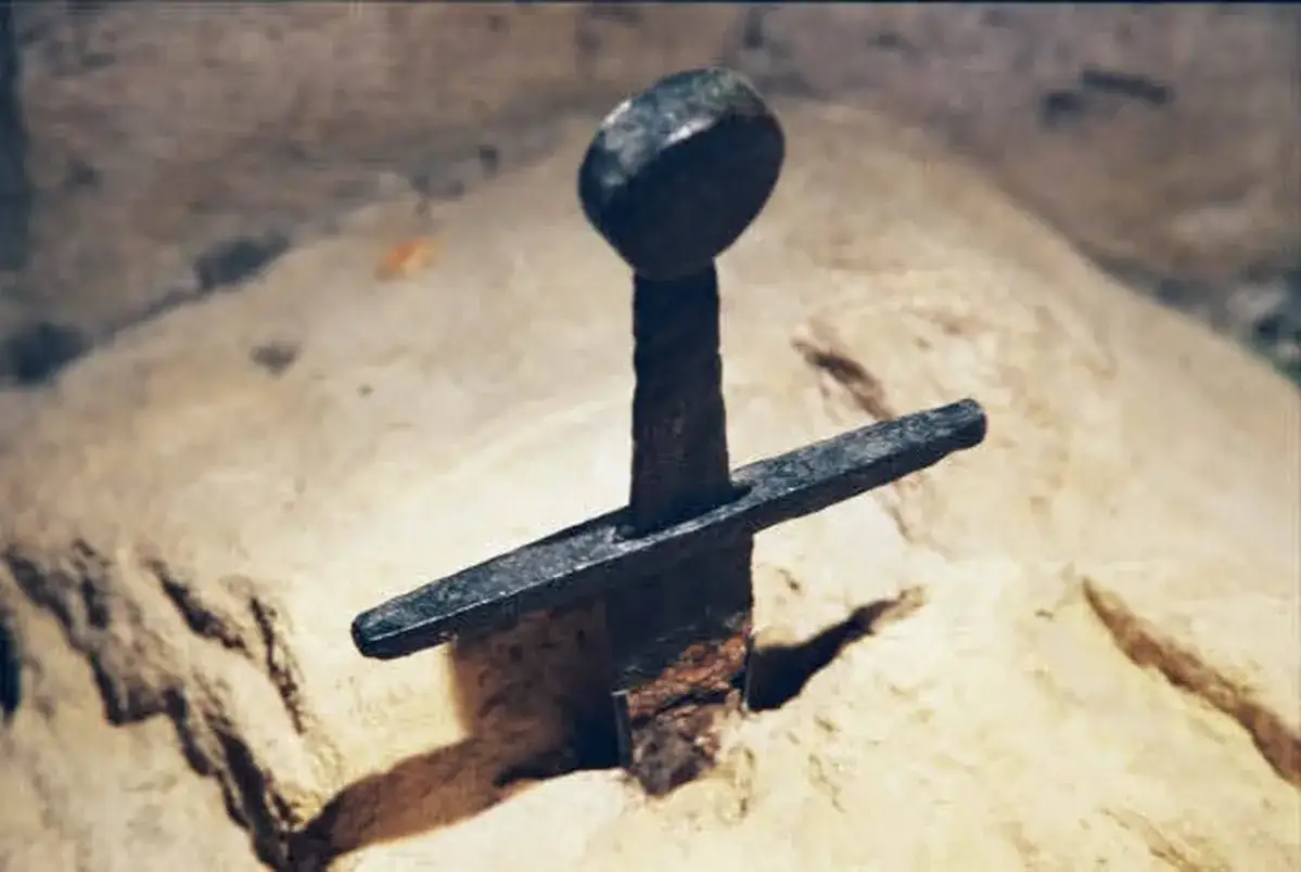 La spada nella roccia a San Galgano, un simbolo leggendario.
