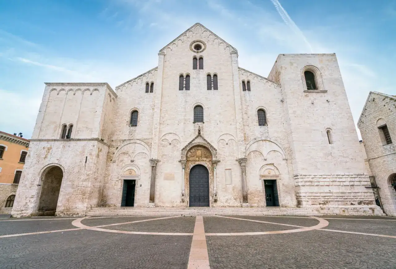 Basilica di San Nicola, un gioiello tra i luoghi da scoprire a Bari e dintorni.