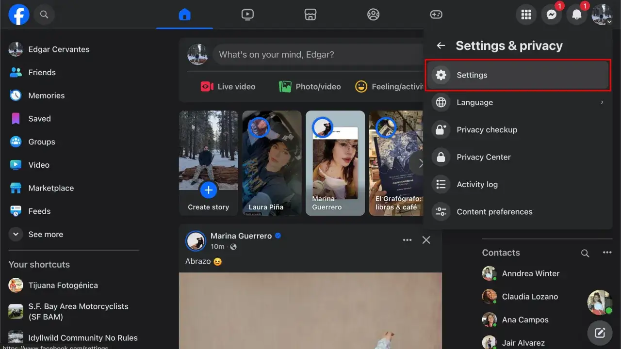 Menu Ustawienia i prywatność, a w nim opcja Ustawienia. Tu znajdziesz sposób, jak wylogować się z Facebooka.