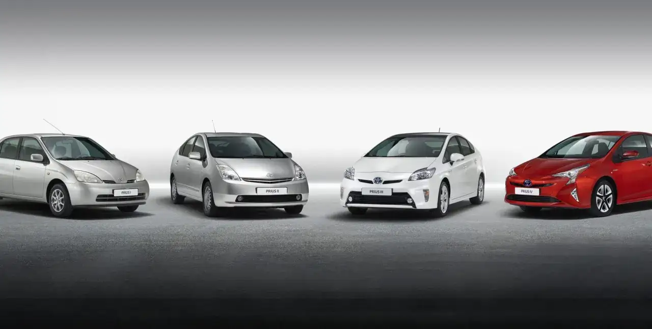 Toyota Prius IV i III generacja por&oacute;wnanie