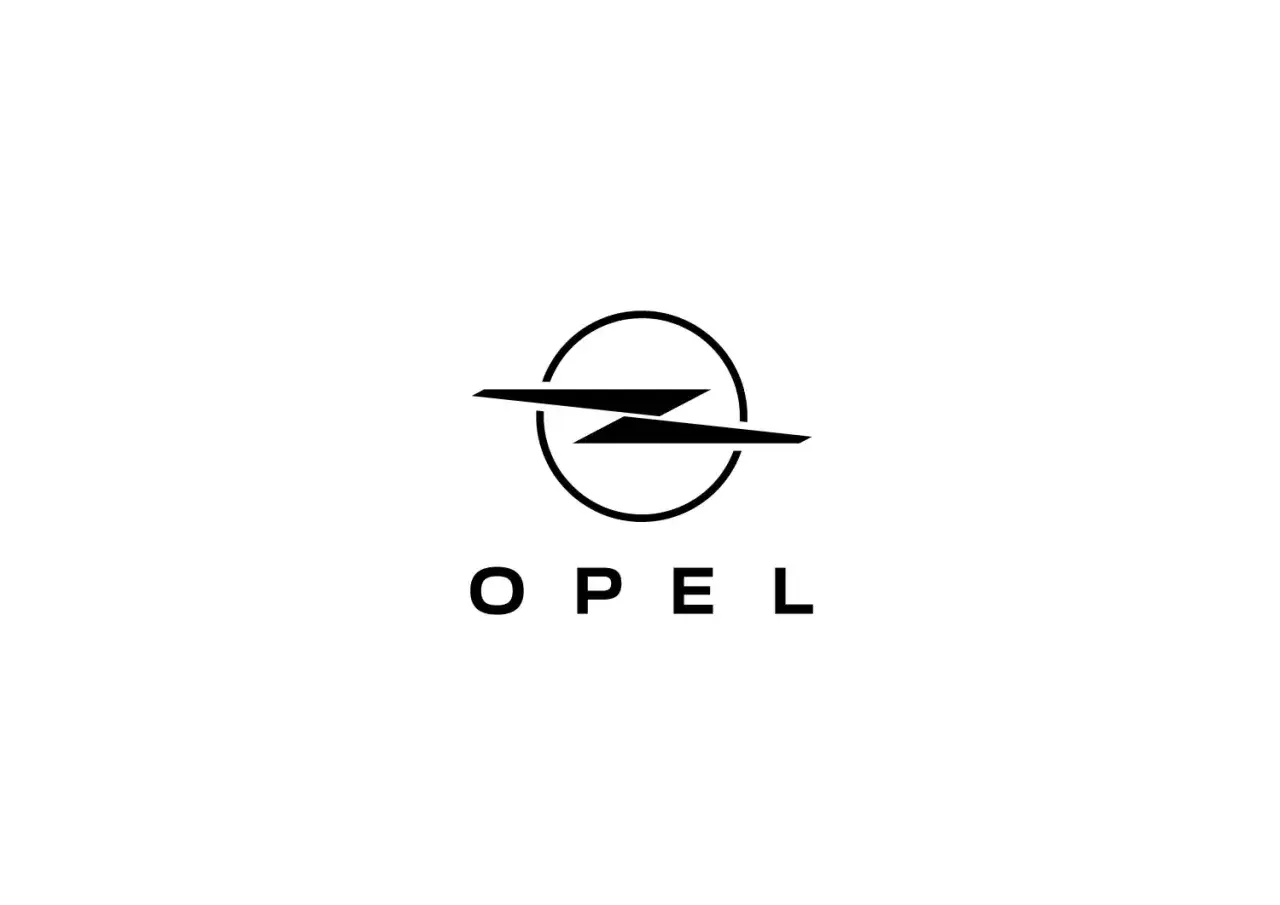 Czarny, minimalistyczny symbol błyskawicy w okręgu, poniżej napis OPEL.