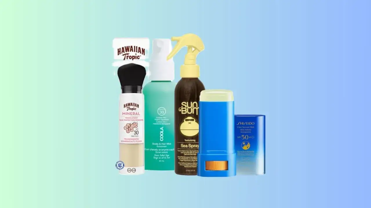 Produits solaires pour éviter le coup de soleil au crâne : poudre, brume, spray et stick.
