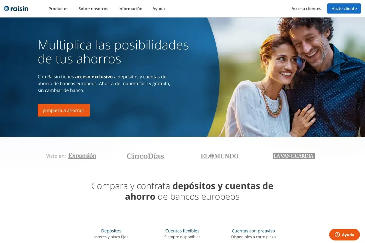 Pareja sonriente en Raisin, que ofrece acceso exclusivo a depósitos y cuentas de ahorro de bancos europeos. ¡Empieza a ahorrar!