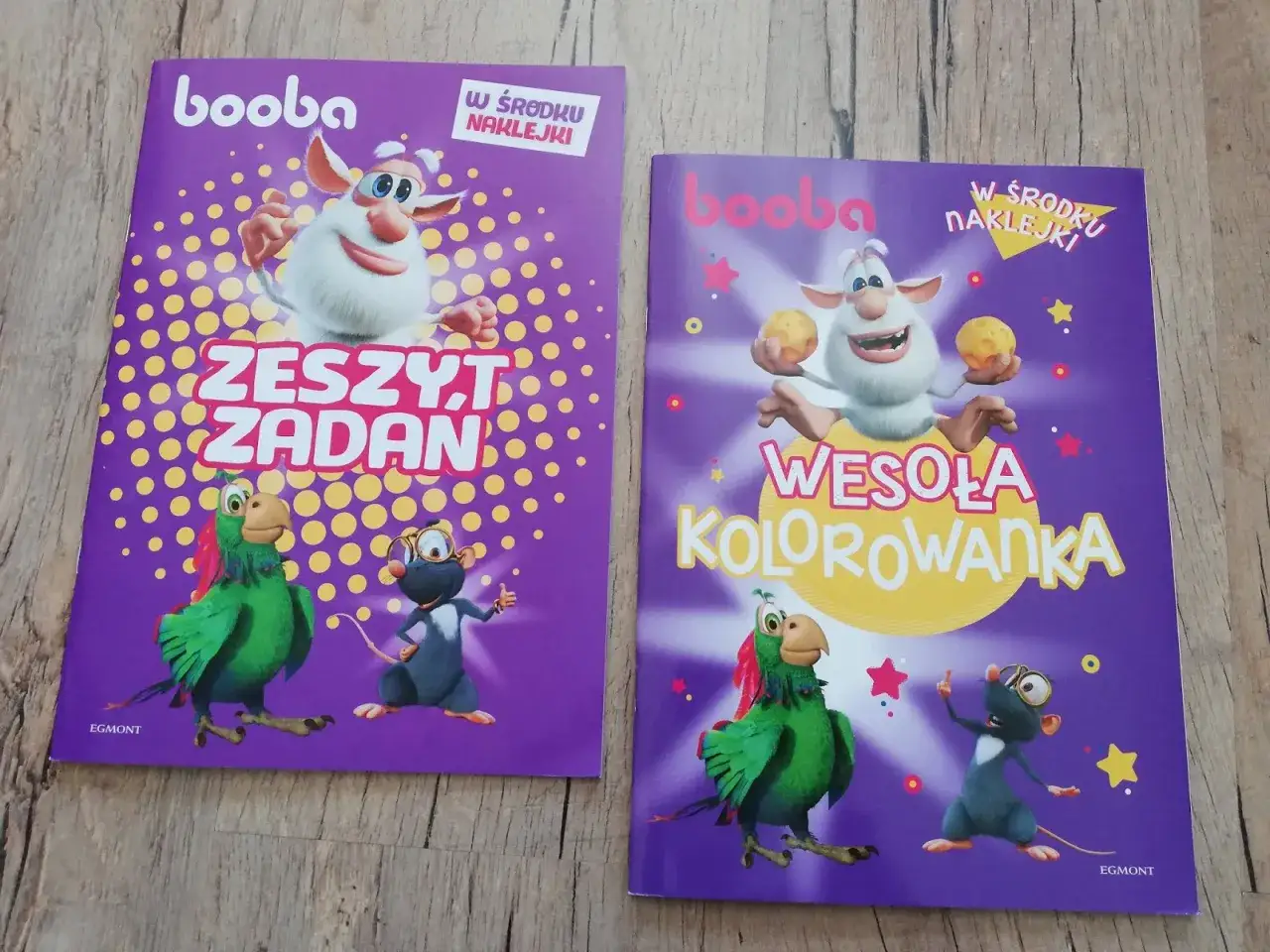 podpisany zeszyt dla pierwszoklasisty, etykieta z bohaterem bajki