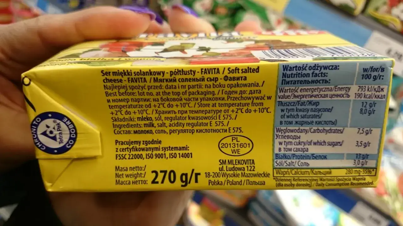 Ser Favita, biały ser solankowy, idealny do sałatek. W opakowaniu 270g.