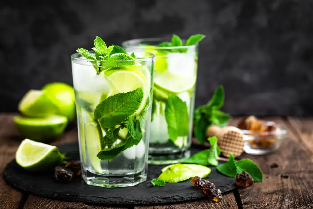 Mojito z ginem historia i orzeźwienie