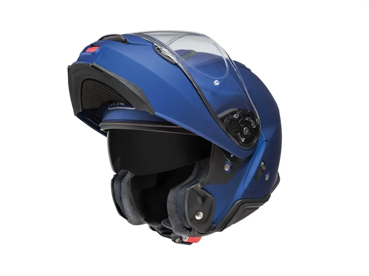 Casco modular azul Shoei Neotec 2. Su dise&ntilde;o ligero y aerodin&aacute;mico lo hace ideal para viajes largos, sin preocuparte por el shoei neotec 2 peso.