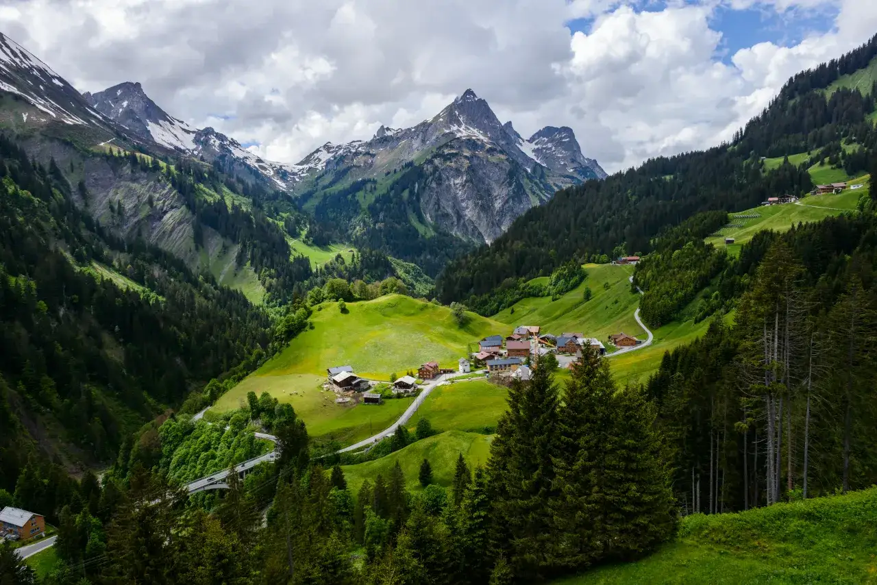 Innsbruck i Tyrol Alpy