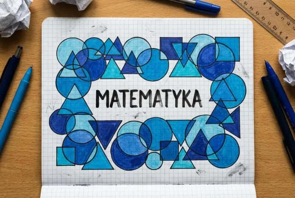 Ozdobione okładki zeszytów do matematyki
