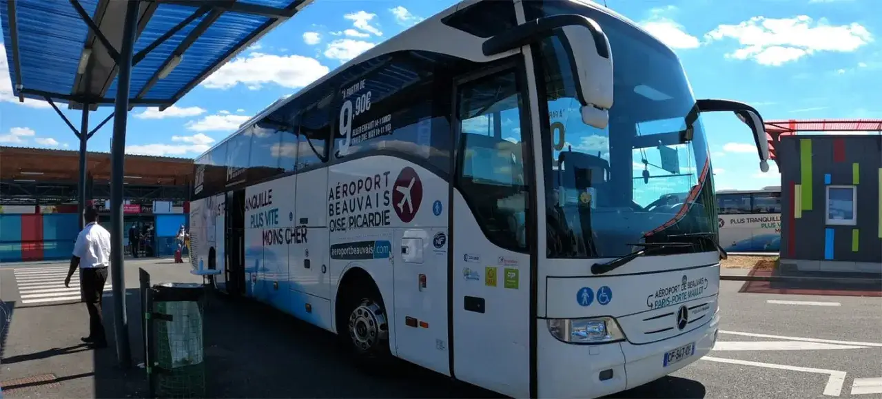 Zdjęcie Jak dojechać z lotniska Paryż Beauvais do centrum bez zbędnych kosztów