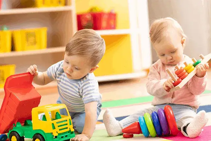 Zdjęcie Kiedy oddać dziecko do żłobka? Ważne wskazówki i porady dla rodziców