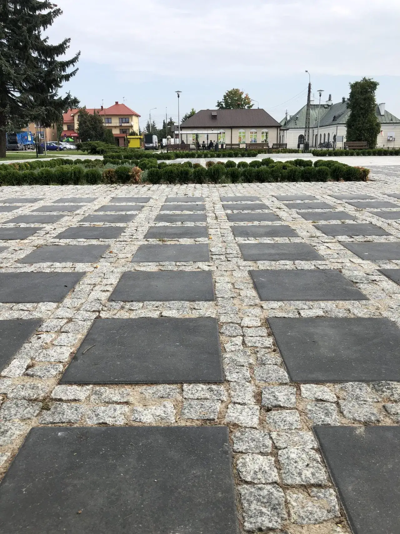 Zdjęcie Jakie płytki na podjazd wybrać, aby uniknąć kosztownych błędów?
