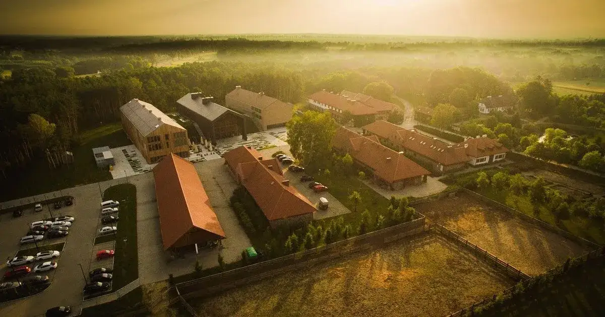 Hotel Skansen Sierpc widok z lotu ptaka skansen