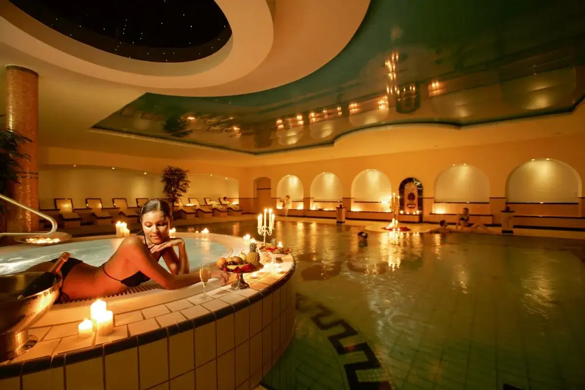 Hotel de Esperanto basen i spa