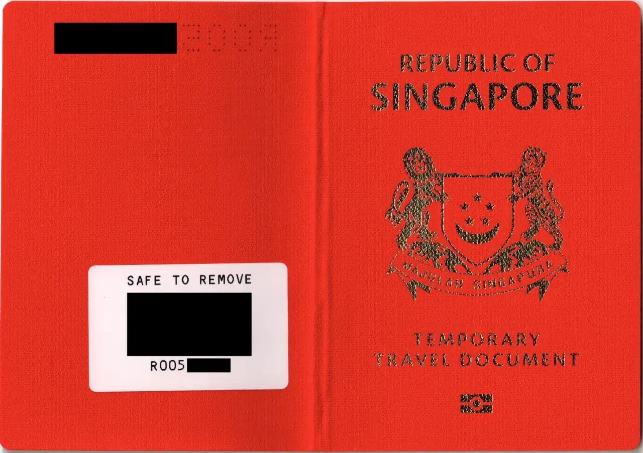 Czerwony paszport Republiki Singapuru, tymczasowy dokument podróżny. Wiza do Singapuru wkrótce!