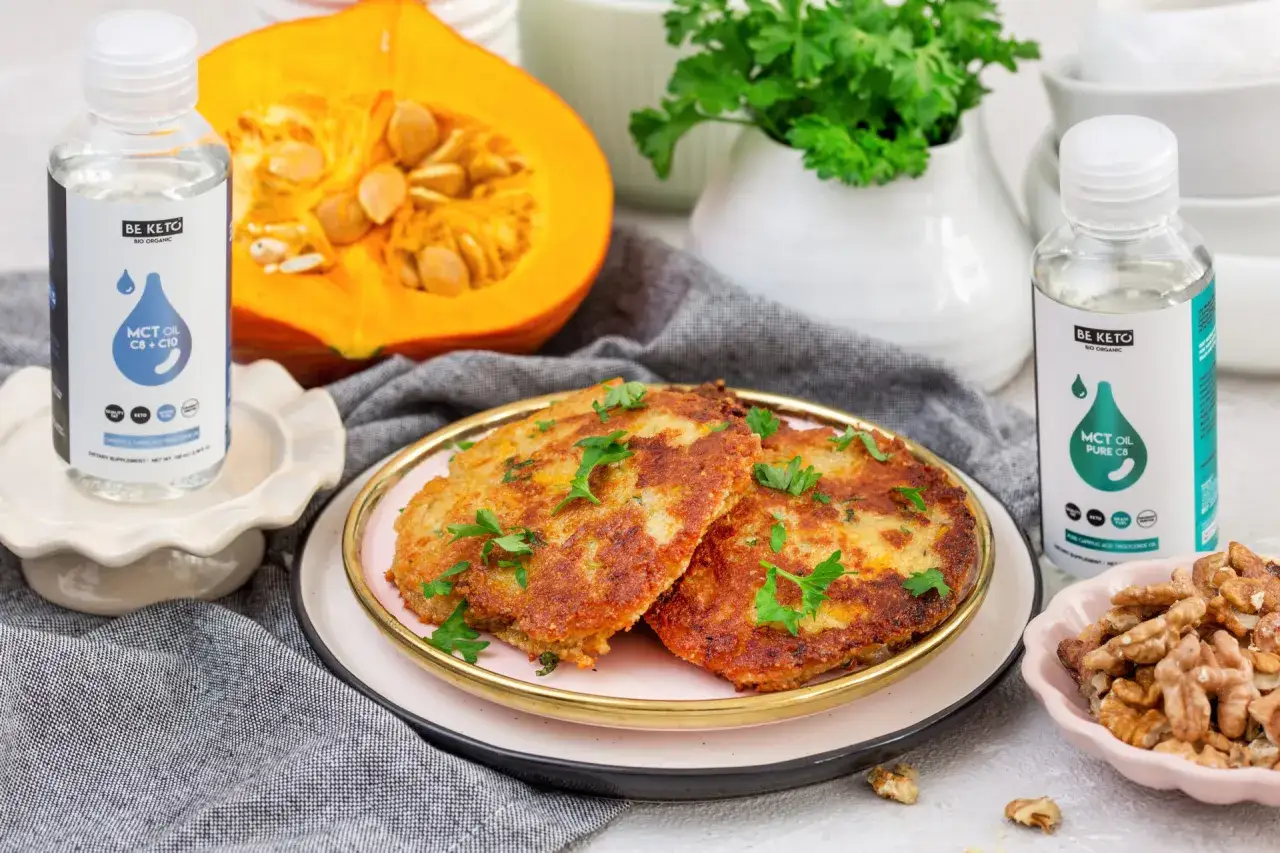 Pyszna keto kolacja z twarogiem, dynią i orzechami. Idealne połączenie smaków i wartości odżywczych.