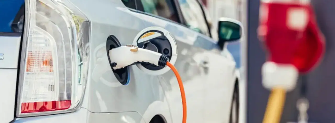 dokumentowanie kosztów ładowania samochodu elektrycznego w firmie