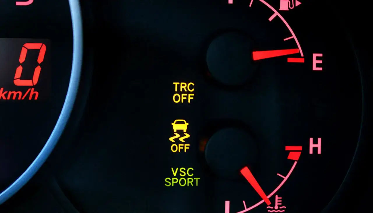 El tablero del coche muestra 