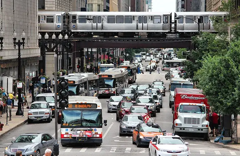 Zdjęcie Czy w Chicago jest bezpiecznie? Odkryj niebezpieczne dzielnice i porady