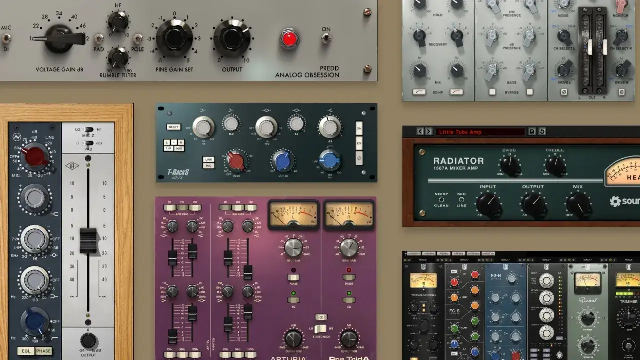 Ein kleiner Radiator-Mischverstärker mit Reglern für Bass, Treble, Input, Output und Mix.